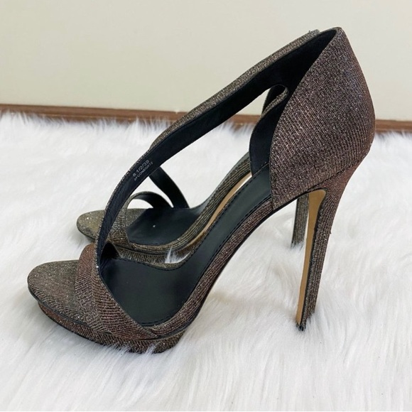 Brian Atwood Metallic Gold Strappy Sandal with Stiletto Heel Women's Sz 8.5 EUC - Picture 1 of 6